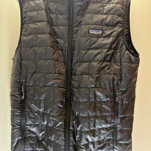 Men’s Patagonia Nano Puff Vest Size Small NWT